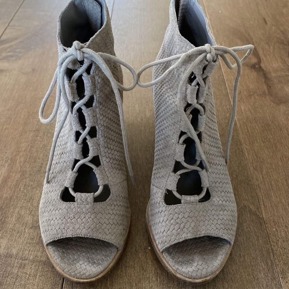 Eileen Fisher Womens Open Toe Lace Up Ankle Booties 6.5 Beige Suede Heeled Boots